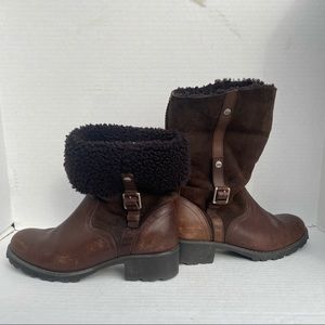 UGG Australia Bellview Leather Boots 8